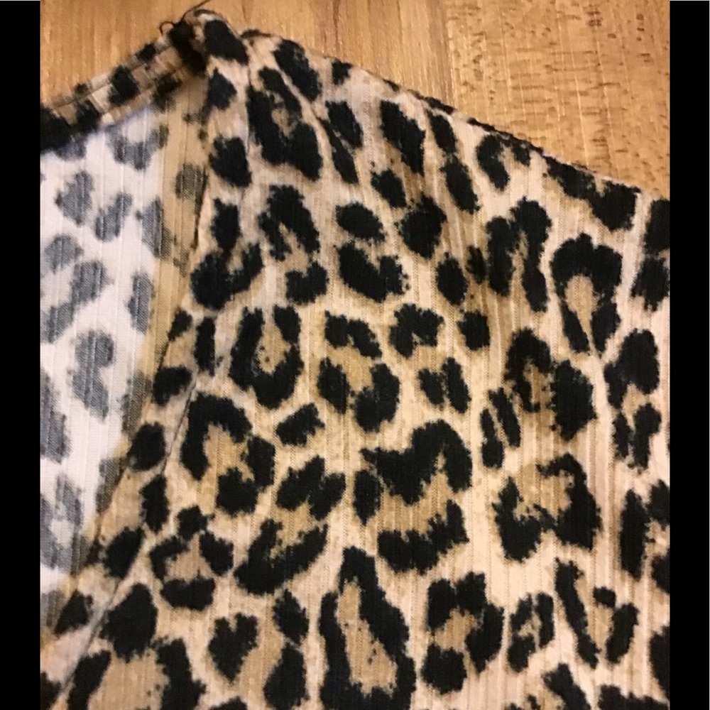V-Neck Leopard Print Dress with Sash - Picture 8 of 8